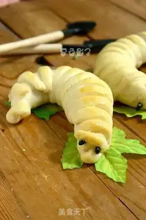 Make Cherry sauce caterpillar bread step 13