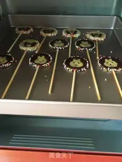 Make Lollipop cookies step 14