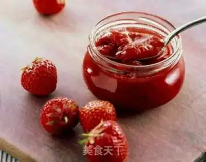 Make Strawberry sauce step 2