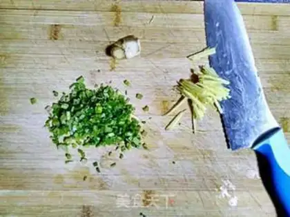 Make Crayfish congee step 2