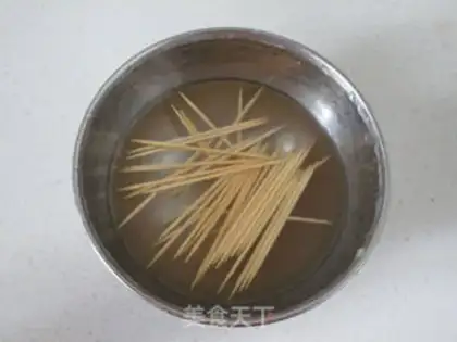 Make Sesame toothpick beef step 3