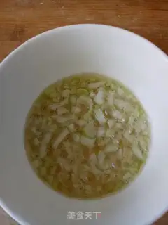 Make Hand grab cake step 1