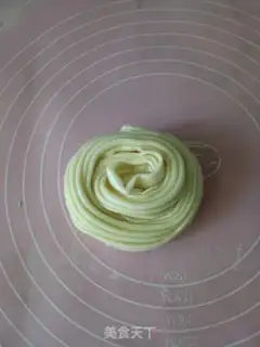 Make Hand grab cake step 9