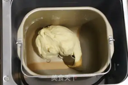 Make Peach bun step 1