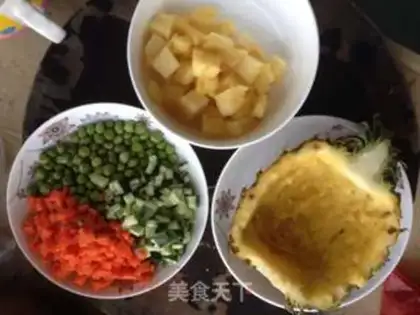 Make Pineapple rice step 3