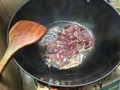 Make Pyramids, pork liver step 1