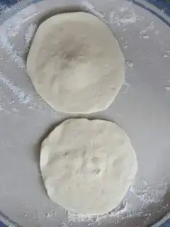 Make Spinach buns step 12