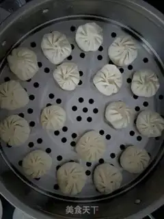 Make Spinach buns step 13