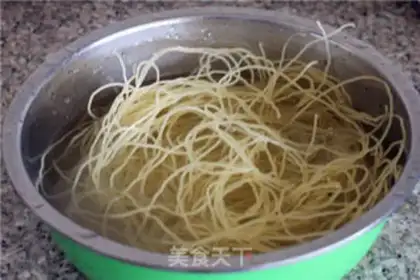 Make Cold bean noodles step 5