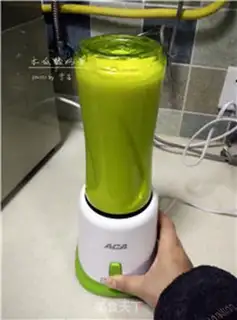 Make A papaya yogurt shake step 5