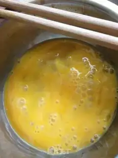 Make Eggs step 1