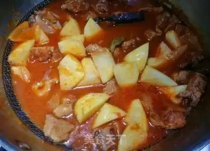 Make Russian tomato potato stew step 10