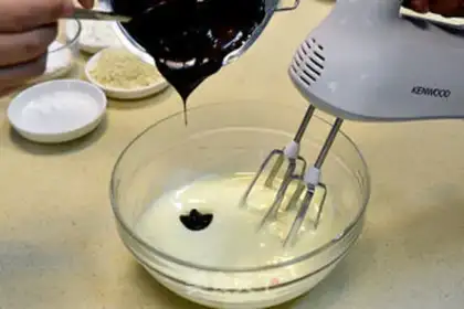 Make Chocolate snowball step 3