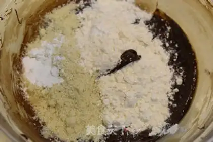 Make Chocolate snowball step 4