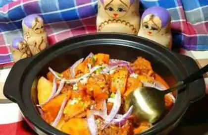 Make Russian tomato potato stew step 13