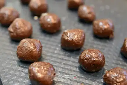 Make Chocolate snowball step 7