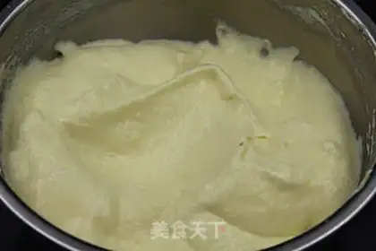 Make Colour stripe cake roll step 10