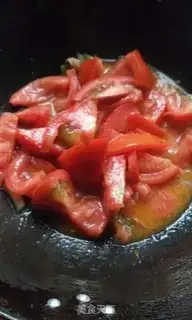 Make Tomato burns fish tails step 5