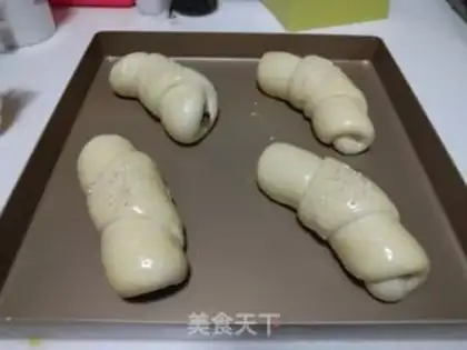 Make Cranberry cheese rolls step 21