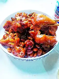 Make Burning peanut rice hoofs step 7