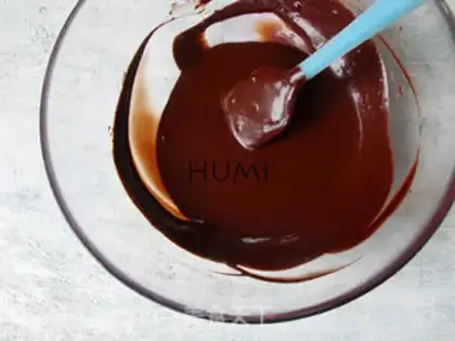 Make Animal chocolate cake step 0