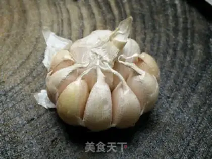 Make Garlic peppers of dust and sand step 1