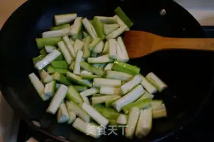 Make Garlic melon step 5