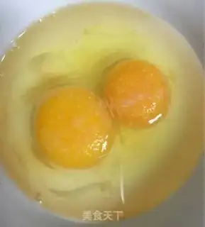 Make Tomato fried eggs step 2