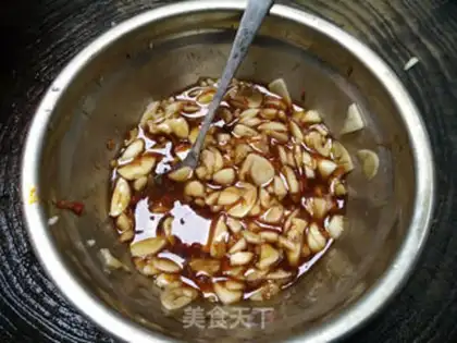 Make Garlic peppers of dust and sand step 3