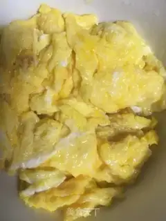 Make Tomato fried eggs step 7