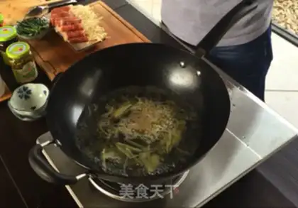 Make The peppers of gold and mushrooms step 5