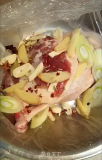Make Honey roasted duck legs step 1