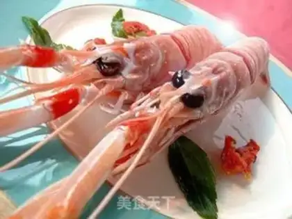 Make Caviar shrimp salad step 0