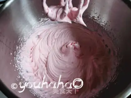 Make Strawberry box cake step 11