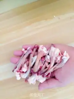 Make Taiwan chicken wing buns step 1