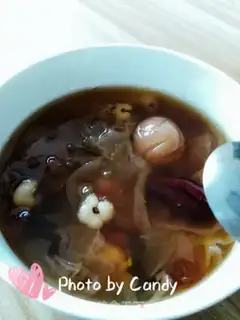 Make Peach glue silver ear soup step 7