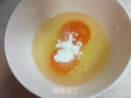 Make Eggskin rice rolls step 4
