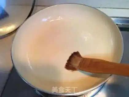 Make Eggskin rice rolls step 5