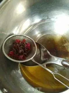 Make Garlic beans, steamed carp step 7
