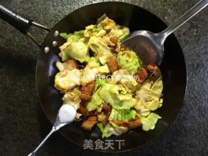 Make Spicy hands tearing up meat and vegetables step 9