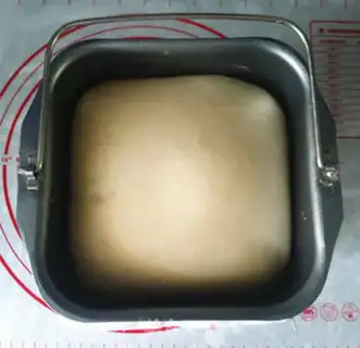 Make Meows squeeze bread step 6