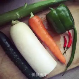 Make Sour pickles step 0