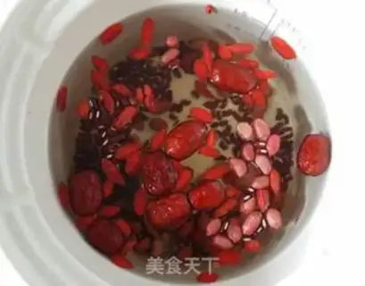 Make Five red soups step 1