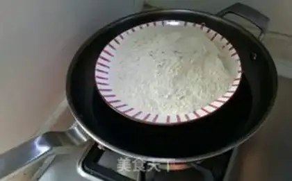 Make Old Beijing tradition green bean cake step 1