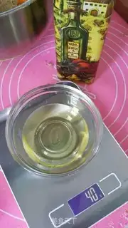 Make Old Beijing tradition green bean cake step 11