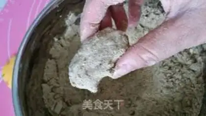 Make Old Beijing tradition green bean cake step 15