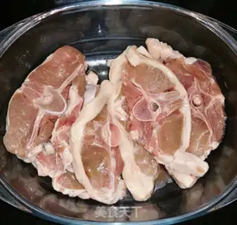 Make American lamb stewed butterfly bones step 0