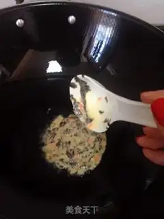 Make A purple eggcake step 5