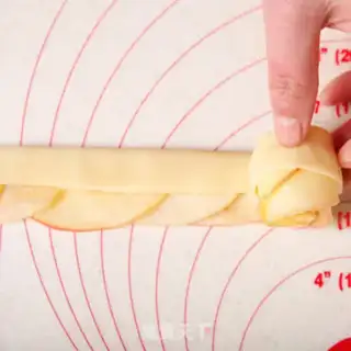 Make Rose apple pie step 7