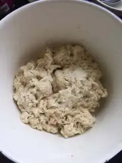 Make Forest animals squeeze bread step 1